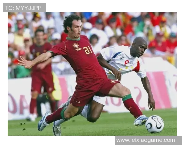 昔日足球明星重聚首共叙往昔辉煌岁月再现绿茵传奇风采